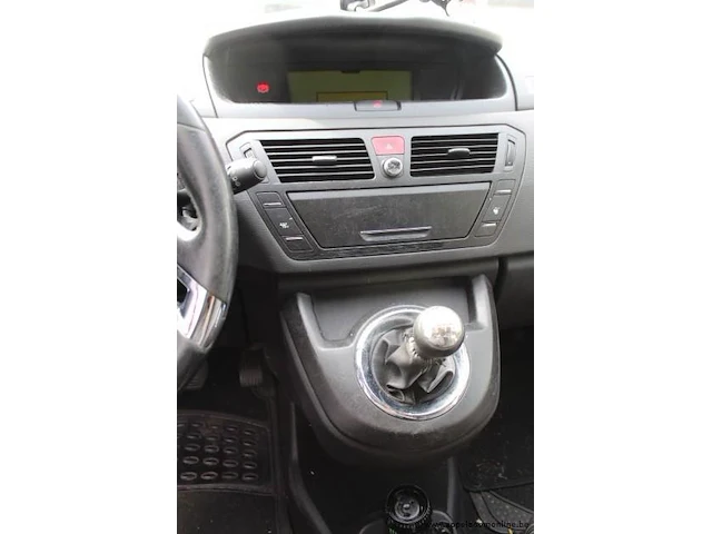 Voert. meerdere doeleinden citroen c4 picasso,benzine, 1749cm³,92kw,1e inschr 10/7/17, vf7ua6fyc45121441, 202661km,co²-uitstoot ng,euro4, kenteken i (ii ontbreekt), zonder gelijkvormigheidsattest, keuring tot 15/2/25, 1sleutel - afbeelding 9 van  22