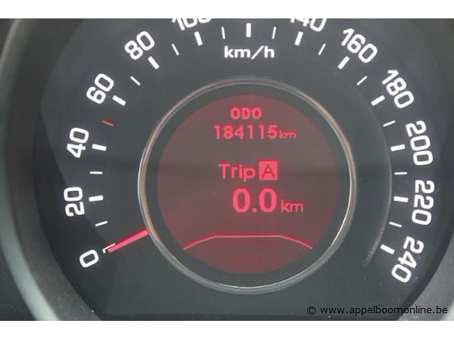Voert. meerdere doeleinden kia new sportage, benzine, 1591cm³,99kw,1e inschr 24/4/13,u5ypc814adl292353, 184115km, co²-uitstoot 158g/km, euro5, kentekenbewijs, gelijkvormigheidsattest, keuring tot 24/4/26, 2sleutels - afbeelding 14 van  18