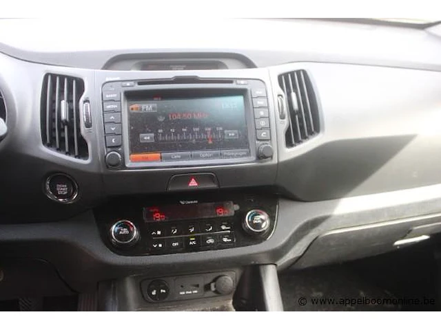 Voert. meerdere doeleinden kia new sportage, benzine, 1591cm³,99kw,1e inschr 24/4/13,u5ypc814adl292353, 184115km, co²-uitstoot 158g/km, euro5, kentekenbewijs, gelijkvormigheidsattest, keuring tot 24/4/26, 2sleutels - afbeelding 15 van  18