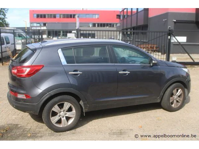 Voert. meerdere doeleinden kia new sportage, benzine, 1591cm³,99kw,1e inschr 24/4/13,u5ypc814adl292353, 184115km, co²-uitstoot 158g/km, euro5, kentekenbewijs, gelijkvormigheidsattest, keuring tot 24/4/26, 2sleutels - afbeelding 2 van  18