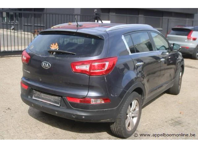 Voert. meerdere doeleinden kia new sportage, benzine, 1591cm³,99kw,1e inschr 24/4/13,u5ypc814adl292353, 184115km, co²-uitstoot 158g/km, euro5, kentekenbewijs, gelijkvormigheidsattest, keuring tot 24/4/26, 2sleutels - afbeelding 3 van  18