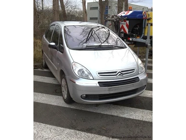Voertuig meerdere doeleinden citroen xsara picasso,diesel,1560cm³,66kw,1e inschr 11/01/07,vf7ch9hxc25875010,kmstand vlgs ltste keuring 06/01/24: 69241km,co²-uitstoot 145g/km,euro5b,kentekenbewijs,gelijkvormigheidsattest,keuring tot 11/1/25,2sleutels - afbeelding 1 van  10
