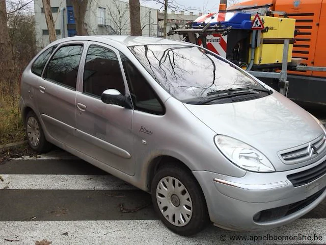 Voertuig meerdere doeleinden citroen xsara picasso,diesel,1560cm³,66kw,1e inschr 11/01/07,vf7ch9hxc25875010,kmstand vlgs ltste keuring 06/01/24: 69241km,co²-uitstoot 145g/km,euro5b,kentekenbewijs,gelijkvormigheidsattest,keuring tot 11/1/25,2sleutels - afbeelding 3 van  10