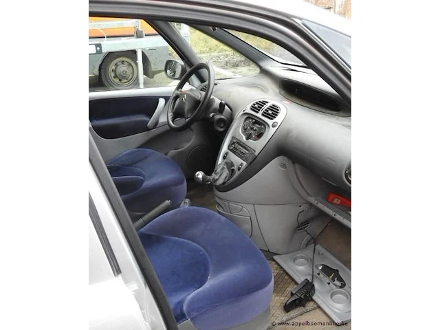 Voertuig meerdere doeleinden citroen xsara picasso,diesel,1560cm³,66kw,1e inschr 11/01/07,vf7ch9hxc25875010,kmstand vlgs ltste keuring 06/01/24: 69241km,co²-uitstoot 145g/km,euro5b,kentekenbewijs,gelijkvormigheidsattest,keuring tot 11/1/25,2sleutels - afbeelding 4 van  10
