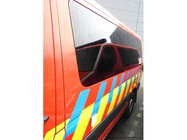 Voertuig meerdere doeleinden mercedes sprinter 315cdi,diesel,2148cm³,110kw,1e inschr 17/05/10, wdb9067331s440675,km ng (vlgs laatste keuring dd 06/11/24: 144.419km),co²-uitstoot ng,euro4,kenteken i+ii,gelijkvormigheidsattest, keuring tot 26/5/25, 2sleutels - afbeelding 10 van  13