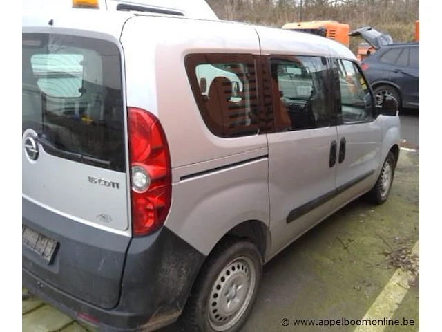 Voertuig meerdere doeleinden opel combo,diesel,1598cm³,77kw,1e inschr 27/3/14, w0l6ayd1be9544156, 92701km,co²-uitstoot 145g/km,euro5b,kenteken i, gelijkvormigheidsattest, keuring beperkt geldig tot 13/12/24,2sleutels - afbeelding 13 van  15