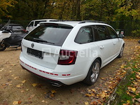 Voertuig skoda octavia combi rs (2018-228.610 km) - afbeelding 2 van  31