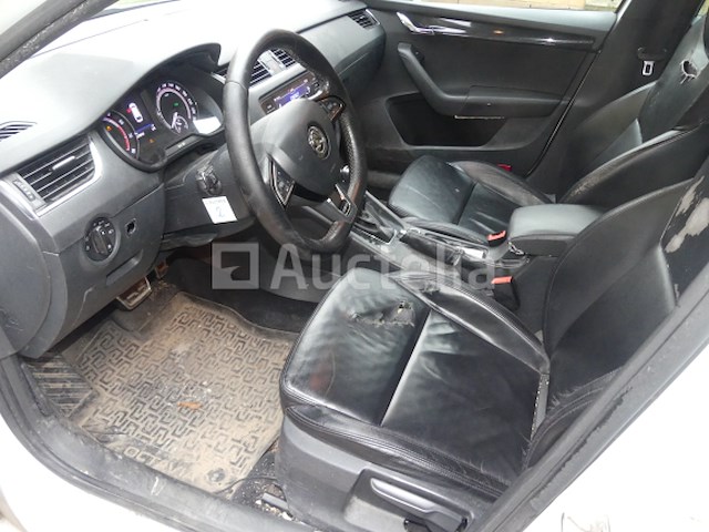 Voertuig skoda octavia combi rs (2018-228.610 km) - afbeelding 6 van  31