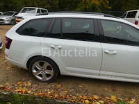 Voertuig skoda octavia combi rs (2018-228.610 km) - afbeelding 9 van  31