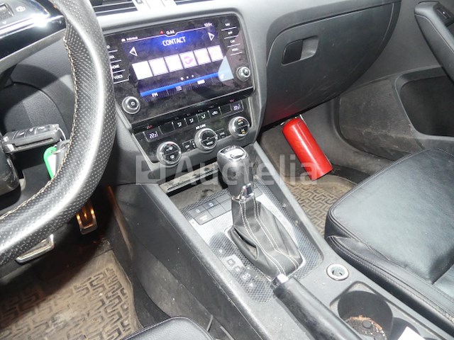 Voertuig skoda octavia combi rs (2018-228.610 km) - afbeelding 13 van  31