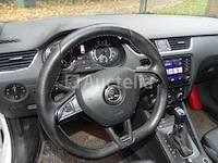 Voertuig skoda octavia combi rs (2018-228.610 km) - afbeelding 19 van  31