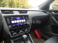Voertuig skoda octavia combi rs (2018-228.610 km) - afbeelding 22 van  31