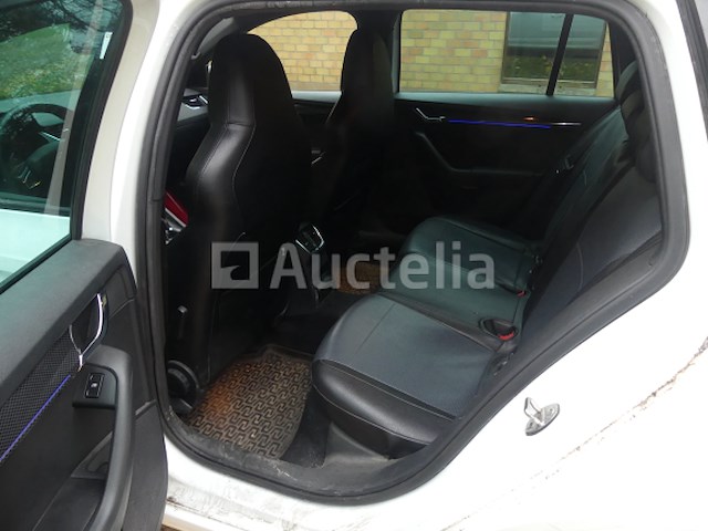 Voertuig skoda octavia combi rs (2018-228.610 km) - afbeelding 23 van  31