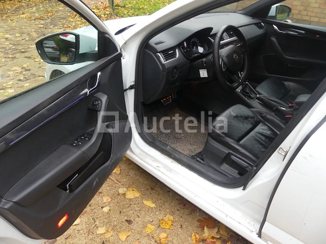 Voertuig skoda octavia combi rs (2018-228.610 km) - afbeelding 26 van  31
