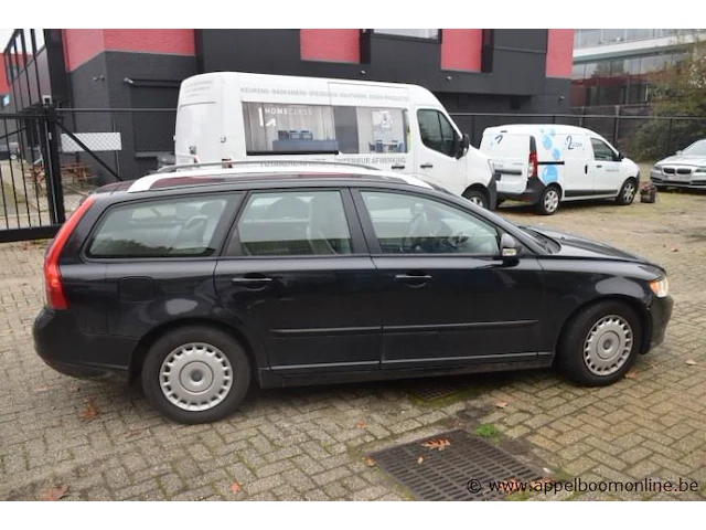 Voertuige meerdere doeleinden volvo v50, diesel,1560cm³,84kw, 1e inschr 10/01/12,yv1mw84f1c2672542, 230158km, co²-uitstoot ng, euro5, kenteken i (ii ontbreekt), gelijkvormigheidsattest, keuring tot 05/04/25, 2sleutels - afbeelding 12 van  17