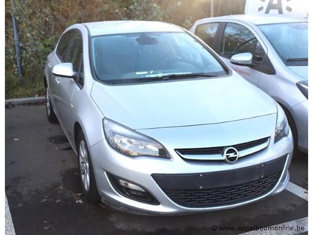 Voeruig meerdere doeleinde opel astra, datum 1ste inschrijving 6/6/2014, chassisnummze w0lpd6ebxeg068478, 84932km, euro 5b, benzine, co2 129, kenteken i+ii, gelijkvormigheidssattest - afbeelding 1 van  14