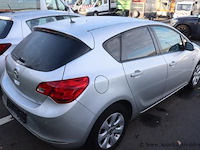 Voeruig meerdere doeleinde opel astra, datum 1ste inschrijving 6/6/2014, chassisnummze w0lpd6ebxeg068478, 84932km, euro 5b, benzine, co2 129, kenteken i+ii, gelijkvormigheidssattest - afbeelding 8 van  14