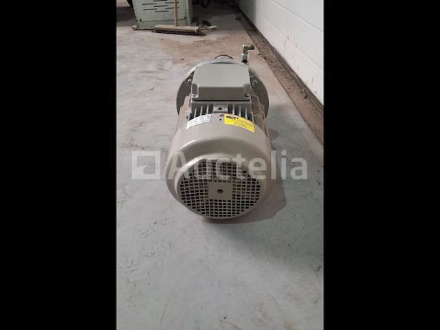 Vog elektromotor 5.5 kw 1455 rpm - afbeelding 1 van  7