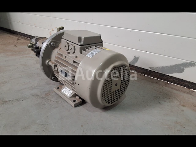 Vog elektromotor 5.5 kw 1455 rpm - afbeelding 3 van  7