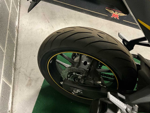 Voge 525r motorfiets - afbeelding 5 van  14