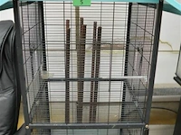 Vogelkooi met zadeldak - afbeelding 4 van  5