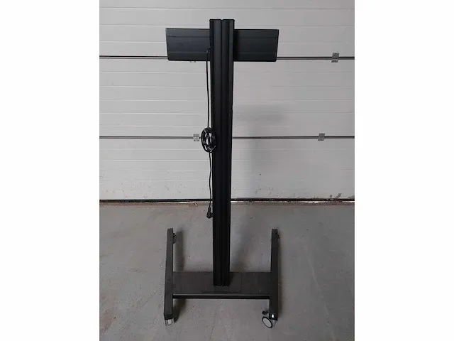 Vogel's professional tv standaard zwart tot 165 cm - afbeelding 1 van  4