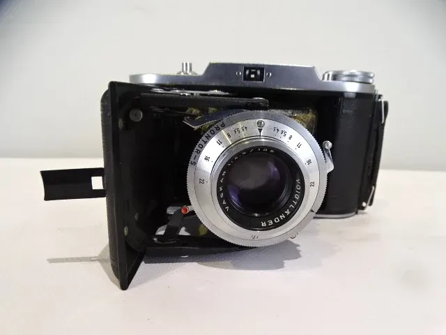 Voigtlander retro fototoestel - afbeelding 2 van  4