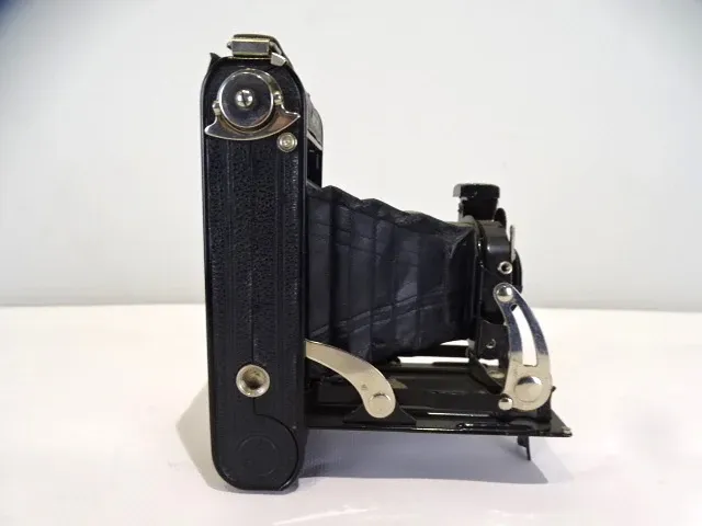 Voigtlander retro fototoestel - afbeelding 3 van  3