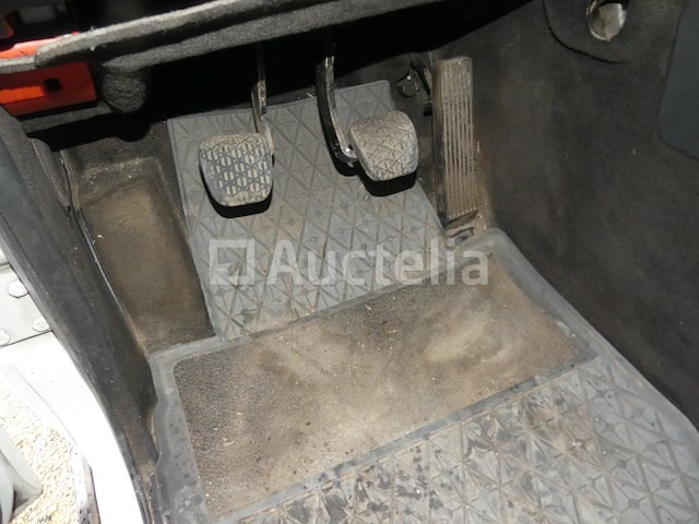 Voiture mercedes-benz 300 gd (1992-241.306 km)(vin: wdb46332817084482) - afbeelding 14 van  25