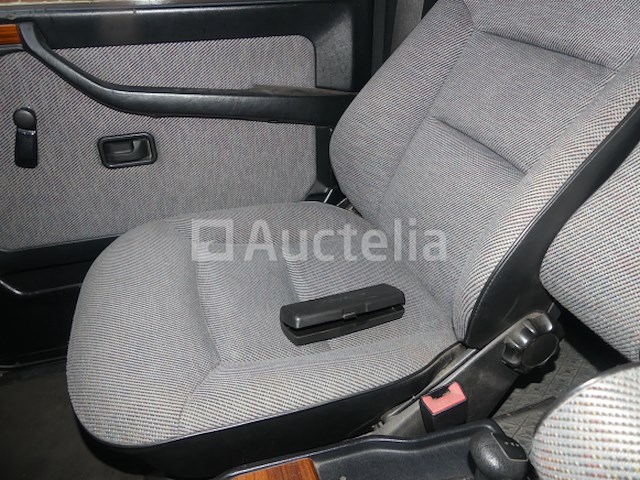 Voiture mercedes-benz 300 gd (1992-241.306 km)(vin: wdb46332817084482) - afbeelding 23 van  25