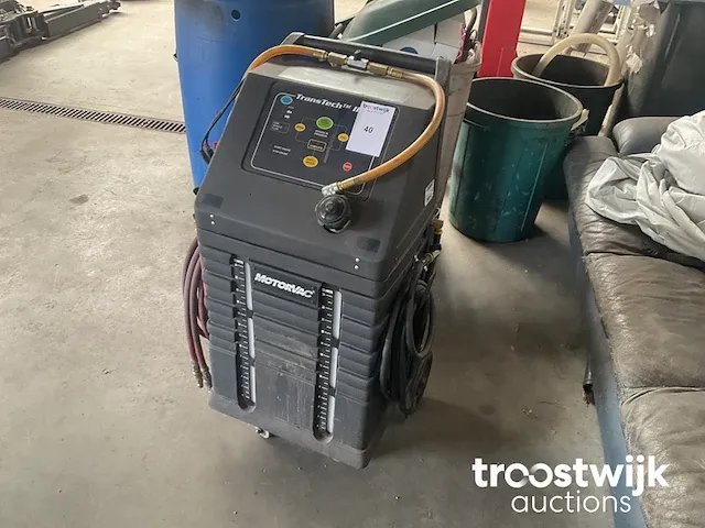 Volautomatisch atf verversings- en spoelsysteem voor automatische versnellingsbakken. - afbeelding 1 van  5
