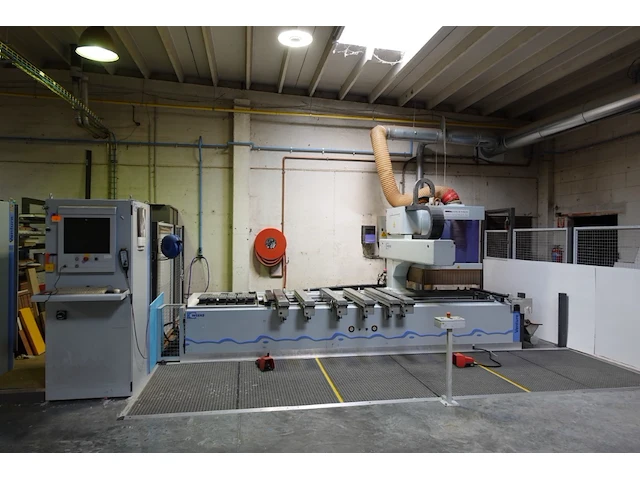 Volautomatische houtfreesmachine weeke - afbeelding 1 van  10