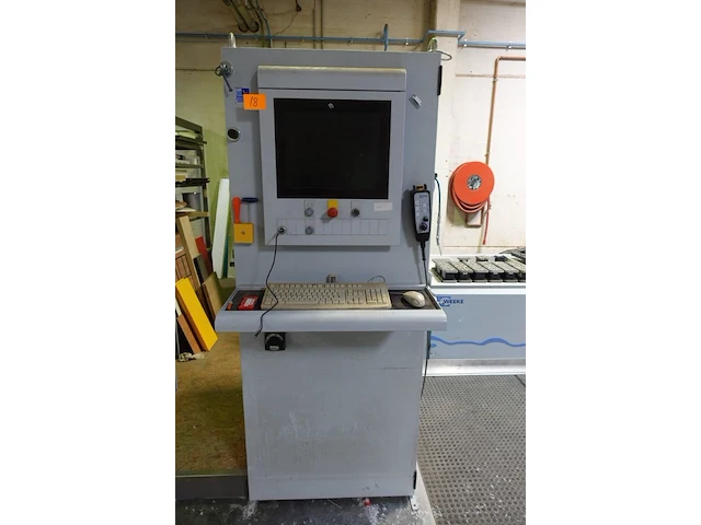 Volautomatische houtfreesmachine weeke - afbeelding 7 van  10