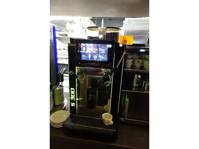 Volautomatische koffiemachine rex royal - afbeelding 5 van  9