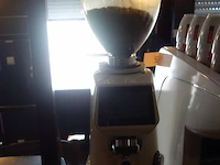 Volautomatische koffiemachine simonelli - afbeelding 3 van  6