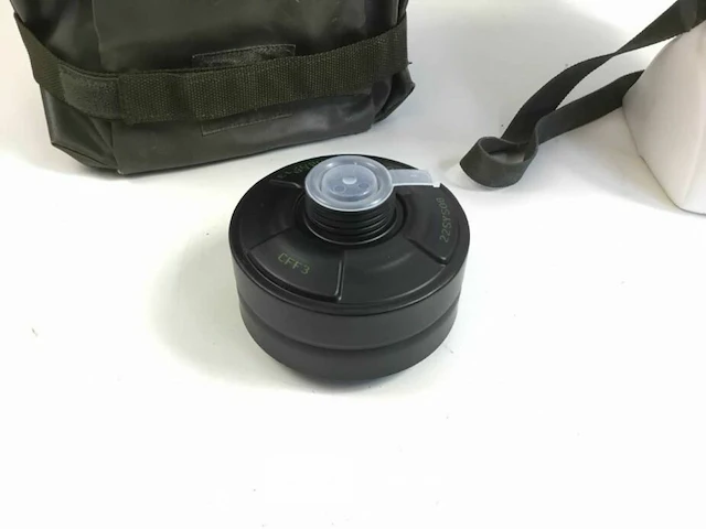 Volgelaatsmasker met filter en tas - afbeelding 5 van  6