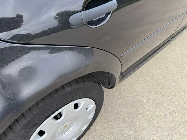 Volkswagen - 2000 - bora - personenauto - afbeelding 3 van  26
