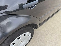 Volkswagen - 2000 - bora - personenauto - afbeelding 3 van  26