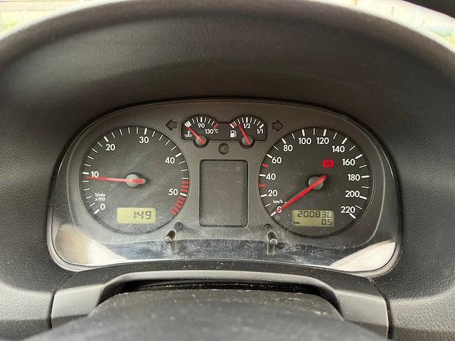 Volkswagen - 2000 - bora - personenauto - afbeelding 10 van  26