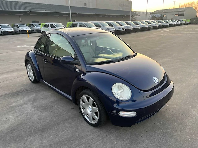 Volkswagen - 2001 - beetle - personenauto - afbeelding 5 van  22