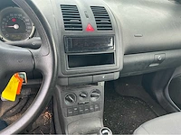 Volkswagen - 2003 - lupo - personenauto - afbeelding 10 van  26