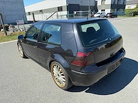 Volkswagen - 2004 - golf - 4 - personenauto - afbeelding 3 van  19