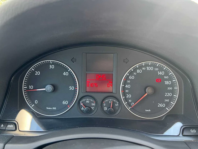 Volkswagen - 2004 - golf - personenauto - afbeelding 13 van  22