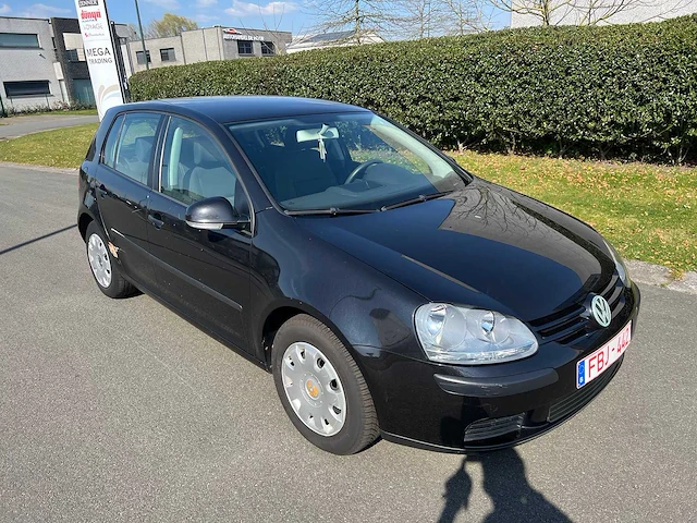 Volkswagen - 2004 - golf - personenauto - afbeelding 20 van  22