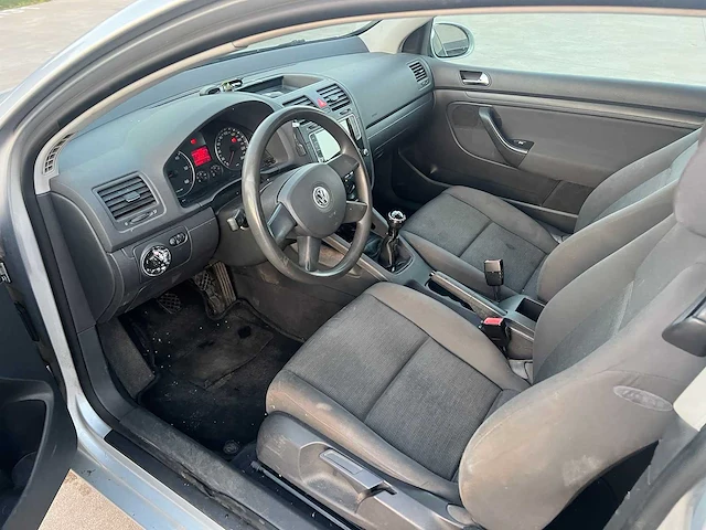 Volkswagen - 2006 - golf 5 - personenauto - afbeelding 6 van  18