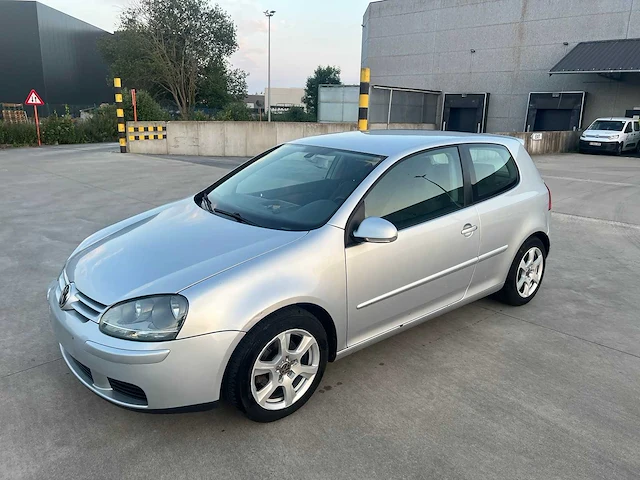Volkswagen - 2006 - golf 5 - personenauto - afbeelding 1 van  18