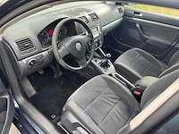 Volkswagen - 2007 - jetta - personenauto - afbeelding 16 van  30