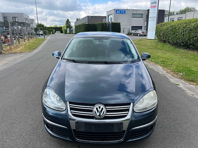 Volkswagen - 2007 - jetta - personenauto - afbeelding 26 van  30