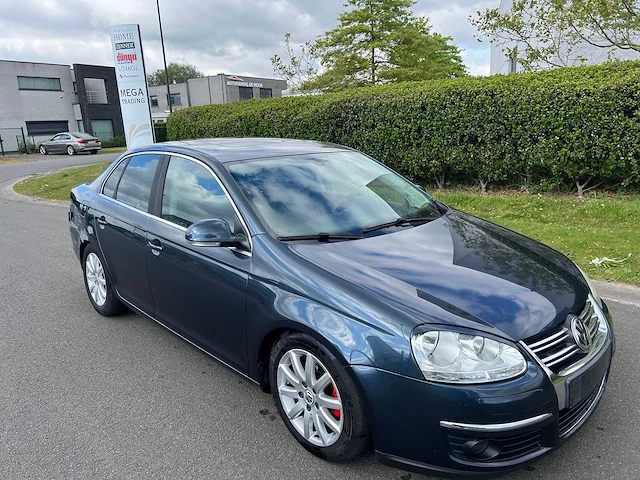 Volkswagen - 2007 - jetta - personenauto - afbeelding 27 van  30