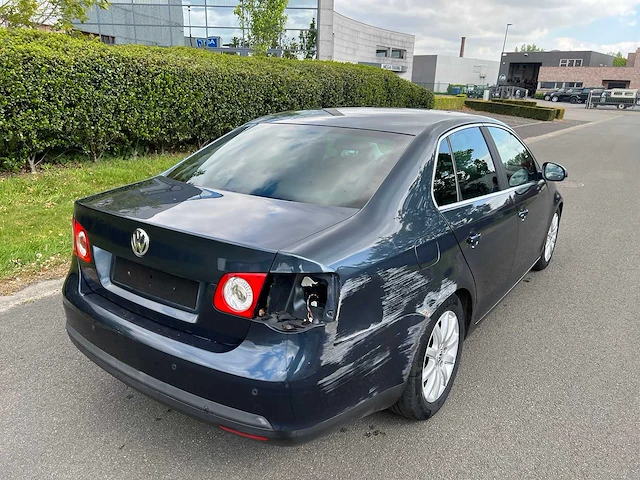 Volkswagen - 2007 - jetta - personenauto - afbeelding 30 van  30